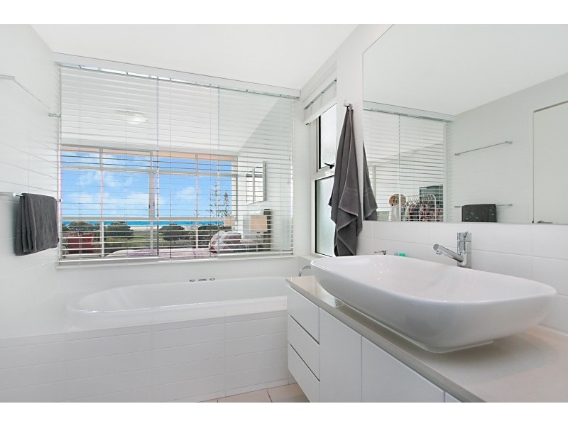 106/2 Creek Street, Coolangatta QLD 4225