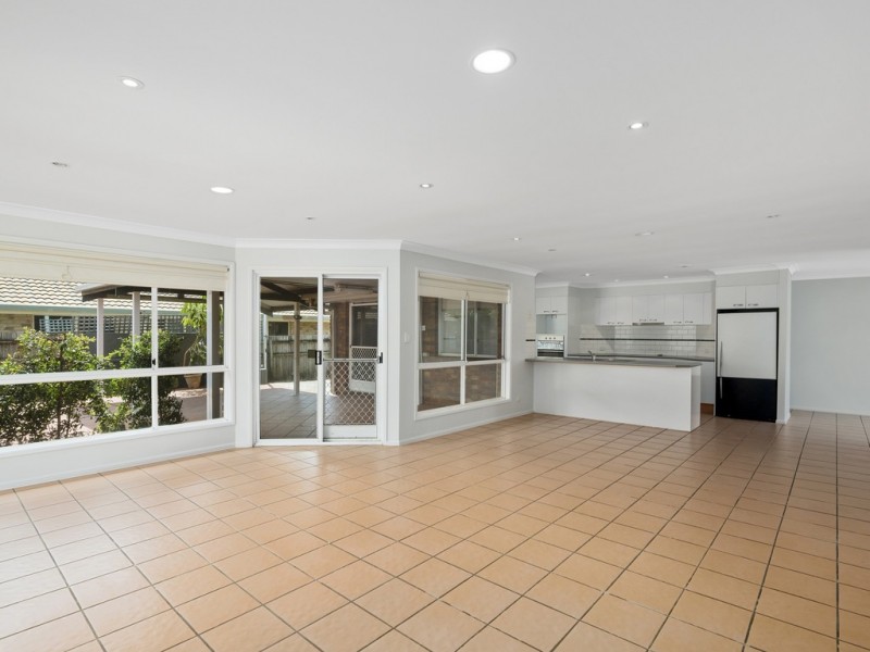 206 Darlington Drive, Banora Point NSW 2486