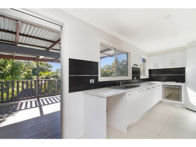 5 Lakes Drive, Tweed Heads West NSW 2485