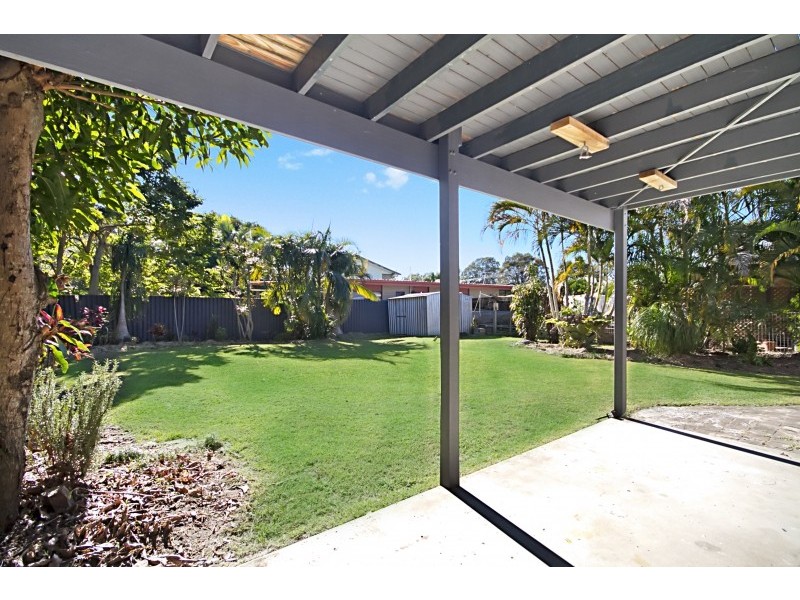 5 Lakes Drive, Tweed Heads West NSW 2485