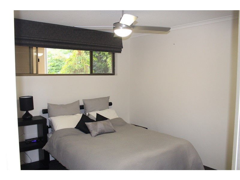 13/22 Marine Parade, Coolangatta QLD 4225