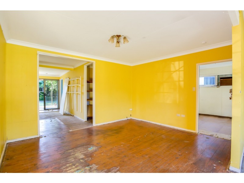 24 Sunshine Ave, Tweed Heads South NSW 2486