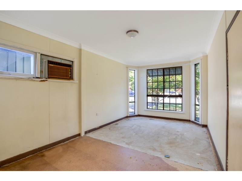 24 Sunshine Ave, Tweed Heads South NSW 2486