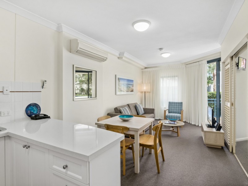 112/99 Griffith Street, Coolangatta QLD 4225