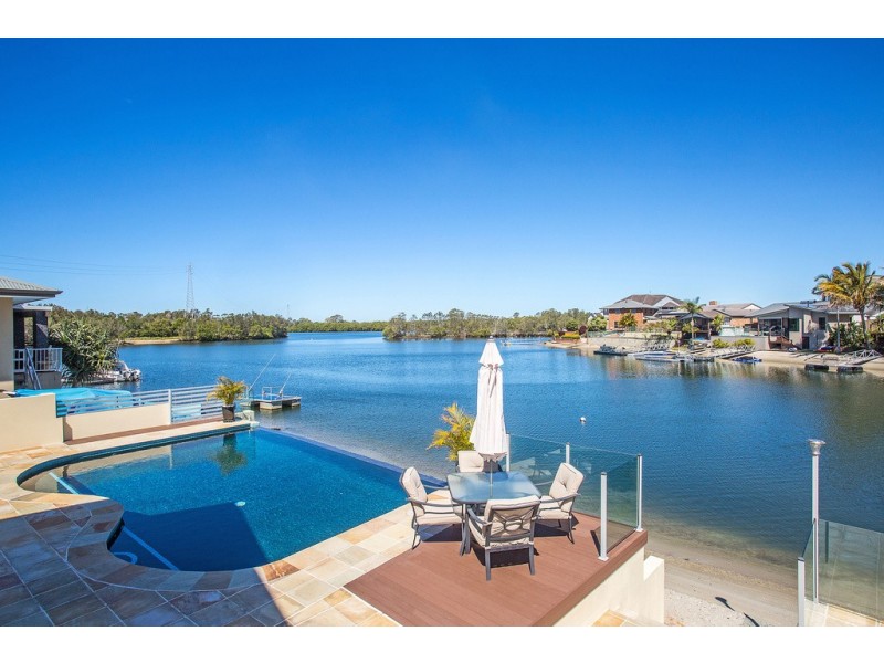 18 Bosun Boulevard, Banora Point NSW 2486