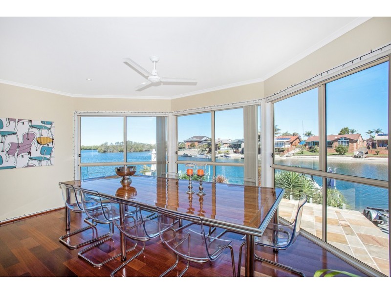 18 Bosun Boulevard, Banora Point NSW 2486