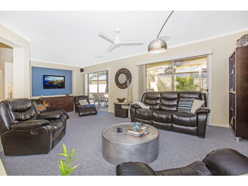 18 Bosun Boulevard, Banora Point NSW 2486