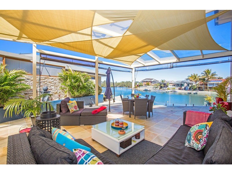 18 Bosun Boulevard, Banora Point NSW 2486