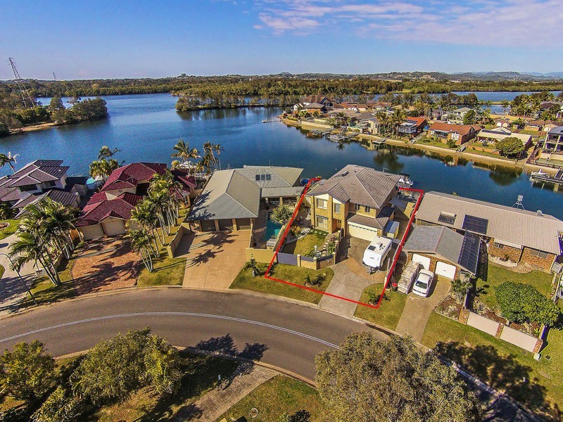 18 Bosun Boulevard, Banora Point NSW 2486