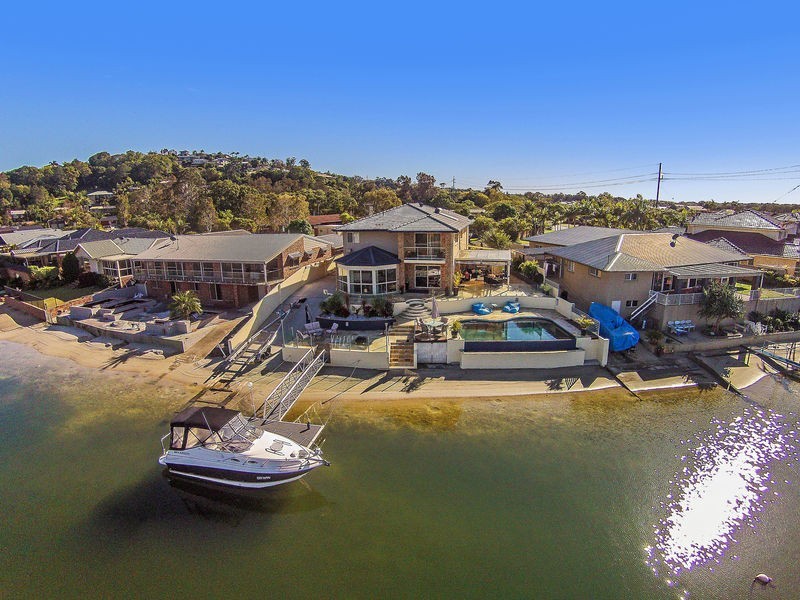 18 Bosun Boulevard, Banora Point NSW 2486