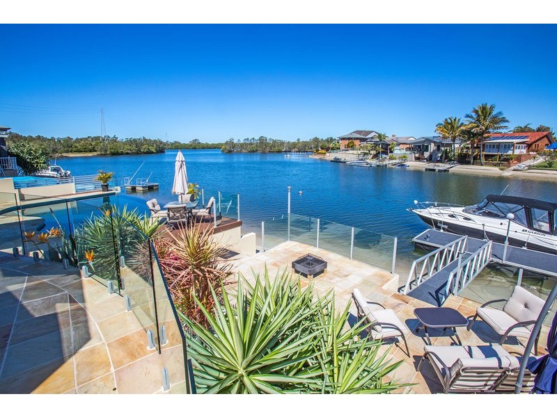 18 Bosun Boulevard, Banora Point NSW 2486