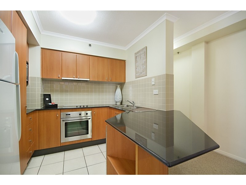 906/88 Marine Pde, Coolangatta QLD 4225