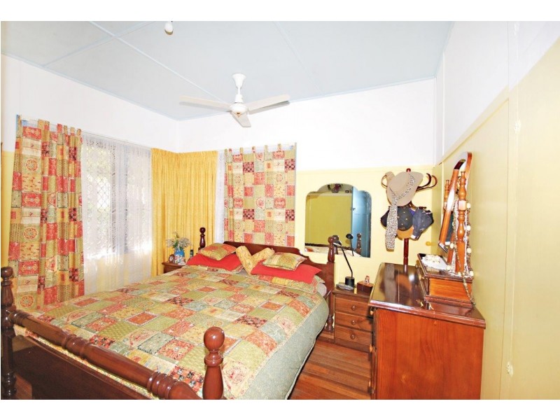 5 Stapylton Street, Coolangatta QLD 4225