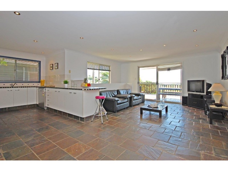 32 Peninsula Drive, Bilambil Heights NSW 2486