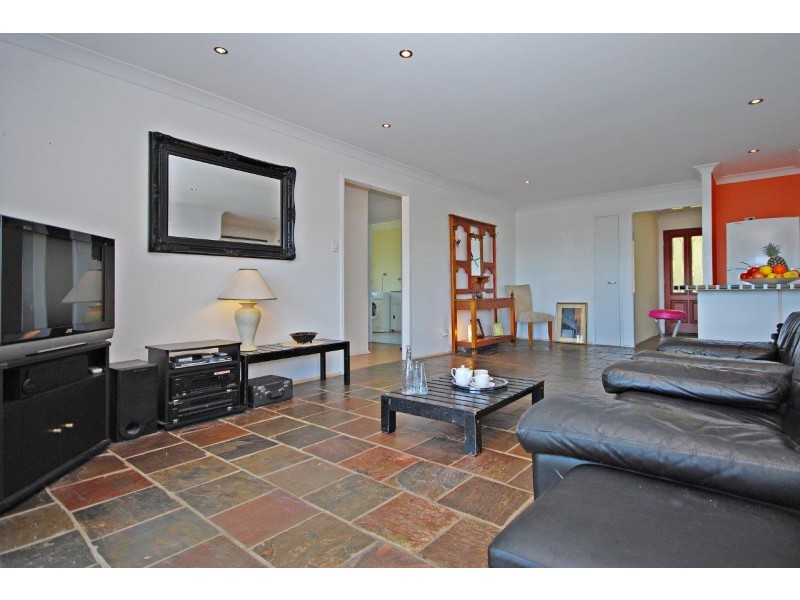 32 Peninsula Drive, Bilambil Heights NSW 2486