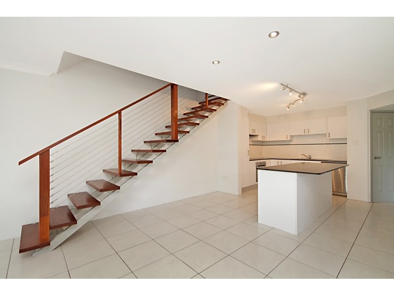 17/15 South Street, Coolangatta QLD 4225