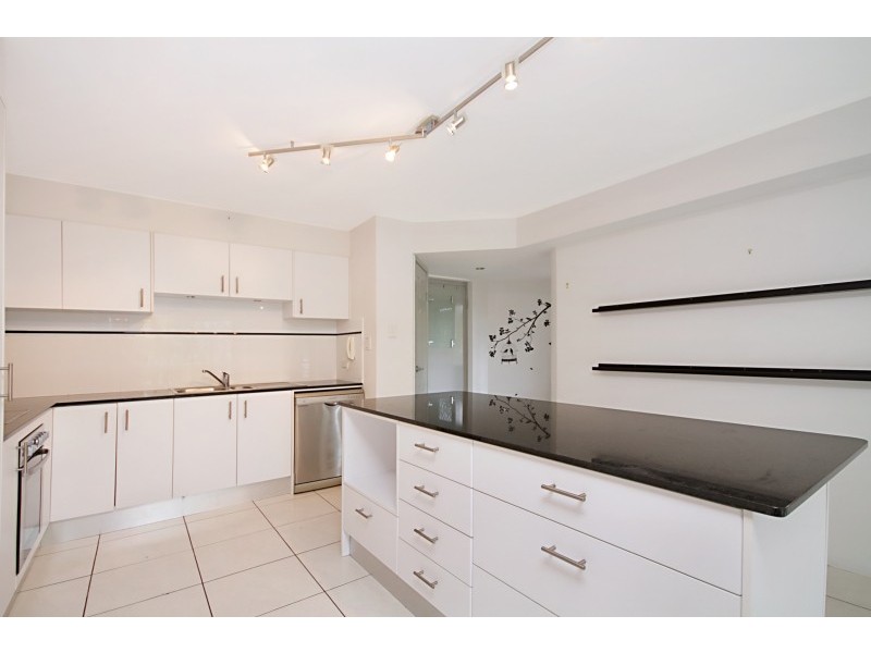 17/15 South Street, Coolangatta QLD 4225