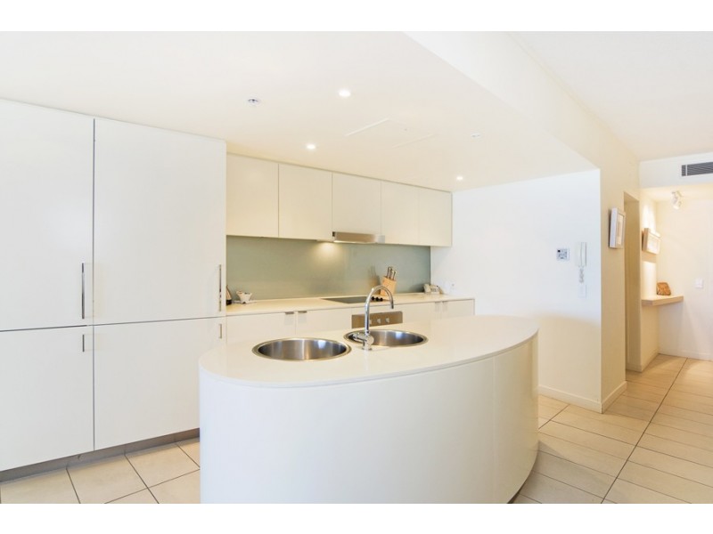 806/3 McLean St, Coolangatta QLD 4225