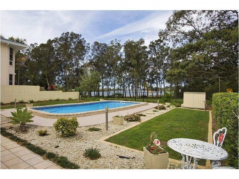 21 Sunset Boulevard, Tweed Heads West NSW 2485