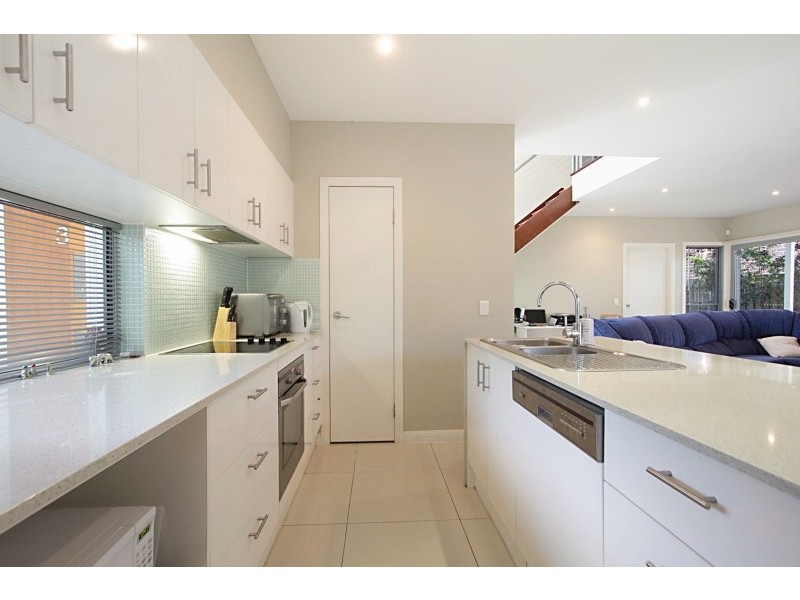 3/32 Korina Ave, Coolangatta QLD 4225