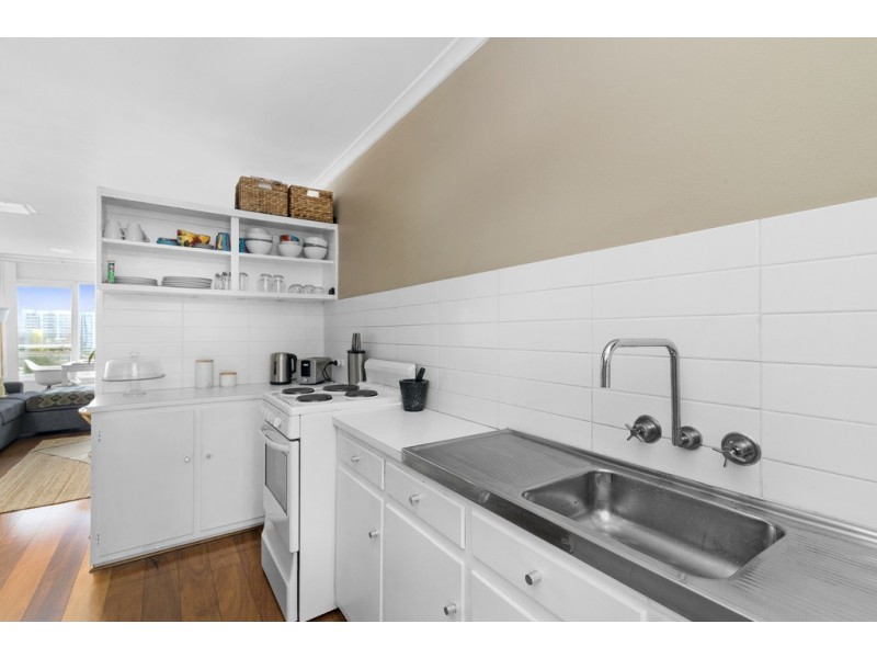 15/30 Powell Crescent, Coolangatta QLD 4225