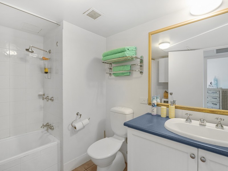 321-323/99 Griffith Street, Coolangatta QLD 4225