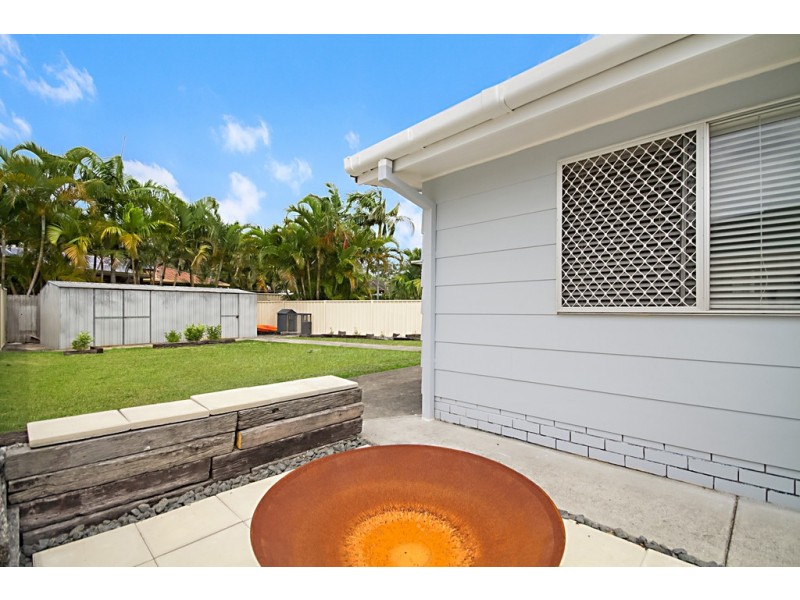 14 Love Street, Currumbin Waters QLD 4223