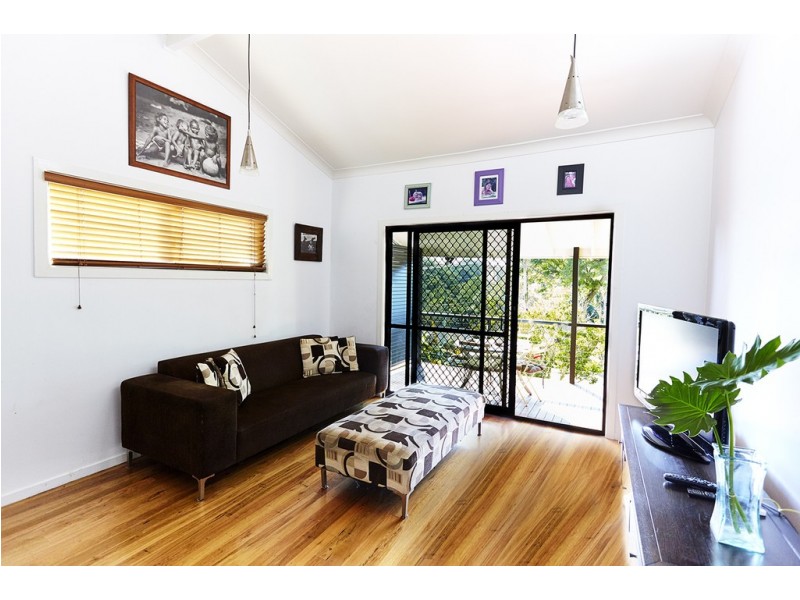 8 Piggabeen Rd, Tweed Heads West NSW 2485