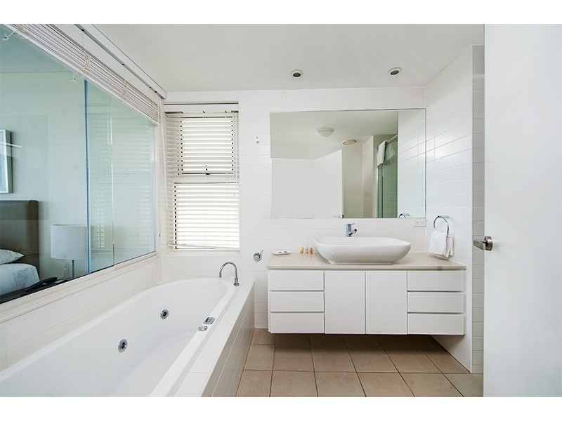 408/2 Creek Street, Coolangatta QLD 4225