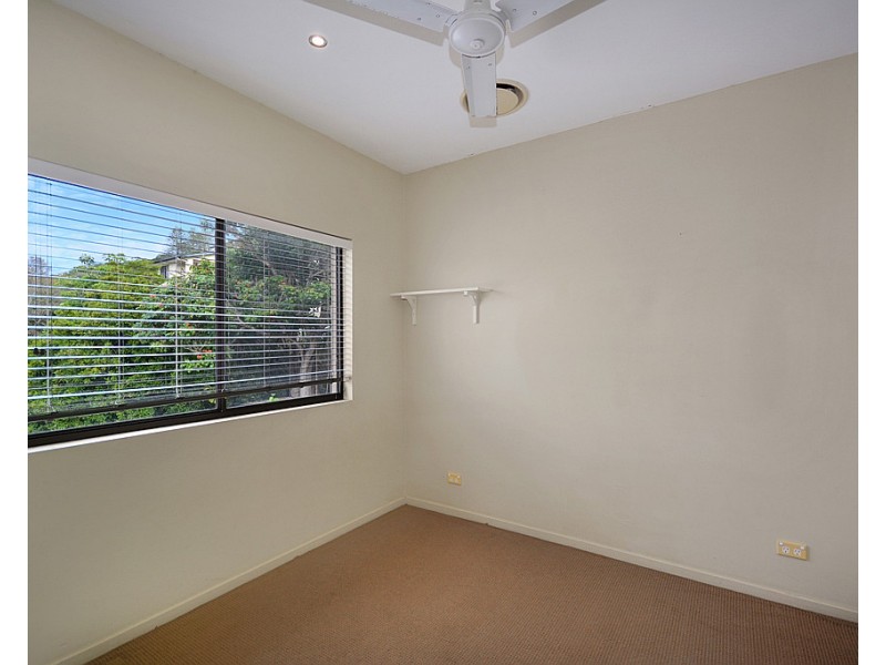 8/77 McLean Street, Coolangatta QLD 4225