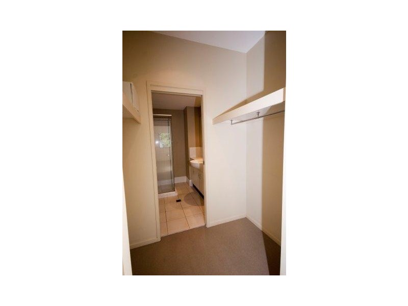 8/77 McLean Street, Coolangatta QLD 4225