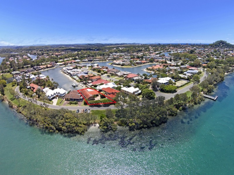 25 Crystal Waters Drive, Tweed Heads NSW 2485