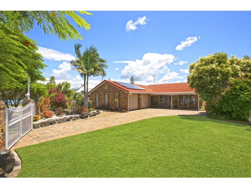 25 Crystal Waters Drive, Tweed Heads NSW 2485