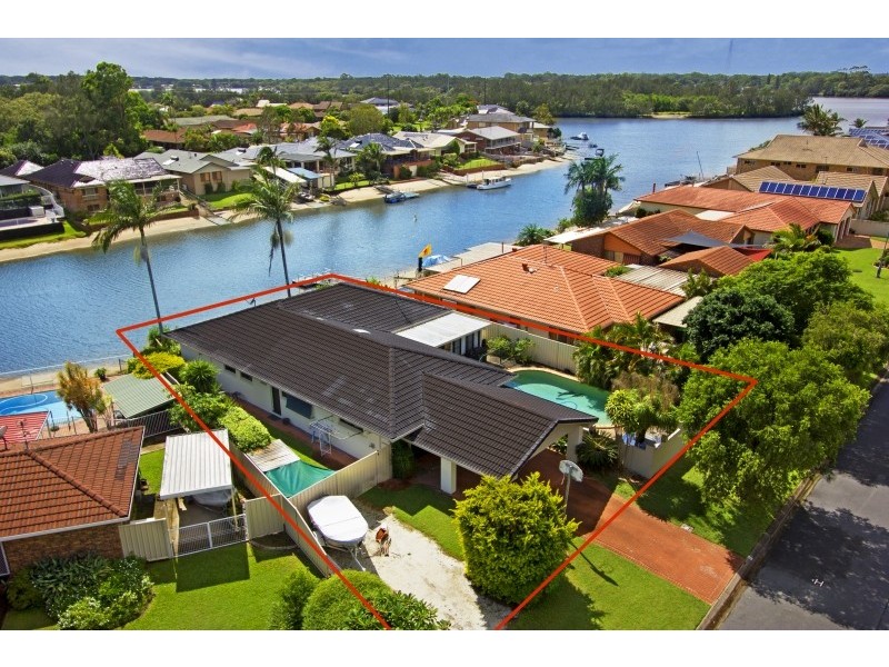 3 Captains Way, Banora Point NSW 2486