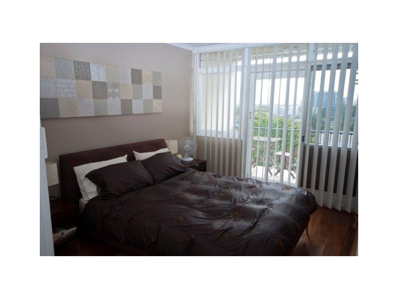 15/30 Powell Crescent, Coolangatta QLD 4225