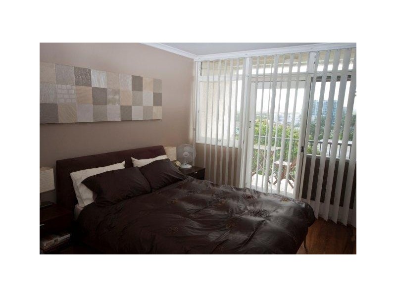 15/30 Powell Crescent, Coolangatta QLD 4225