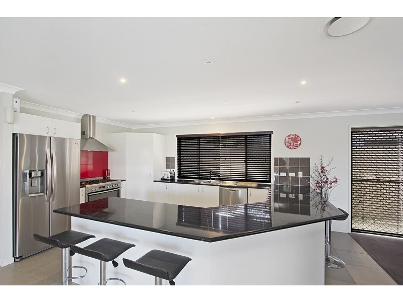 18 Simpson Street, Coolangatta QLD 4225