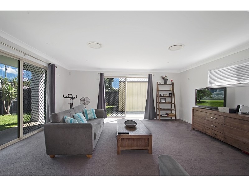 18 Simpson Street, Coolangatta QLD 4225