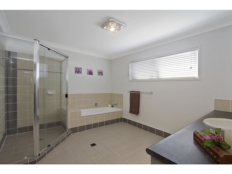 18 Simpson Street, Coolangatta QLD 4225