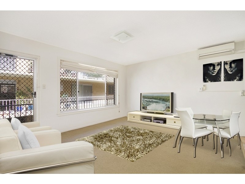 3/26b Eden Avenue, Coolangatta QLD 4225