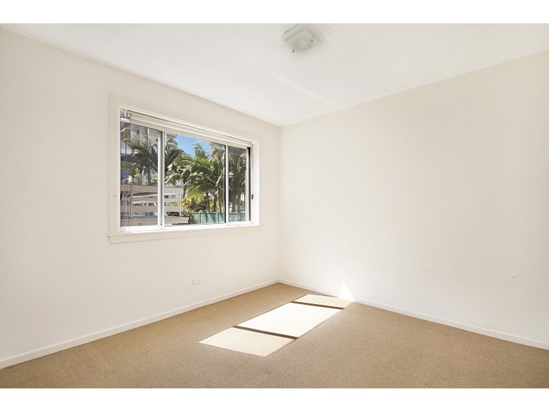 3/26b Eden Avenue, Coolangatta QLD 4225
