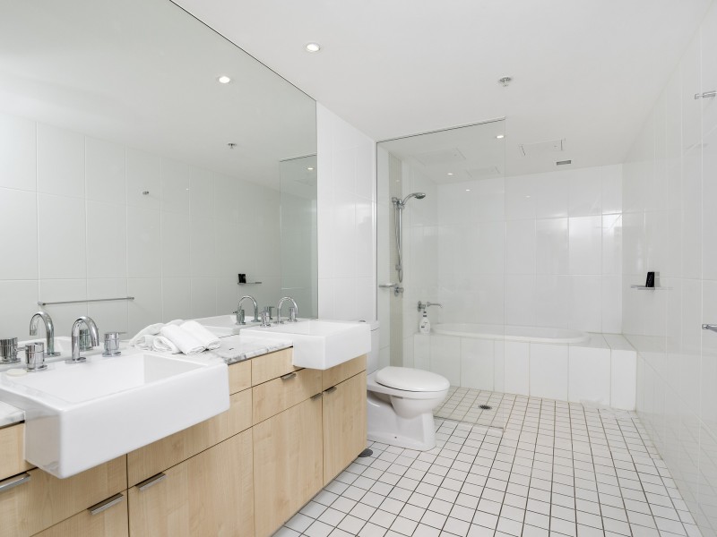 701/3 Mclean Street, Coolangatta QLD 4225