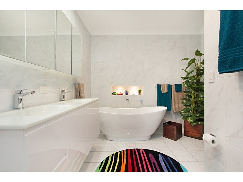 1A Peter St, Banora Point NSW 2486