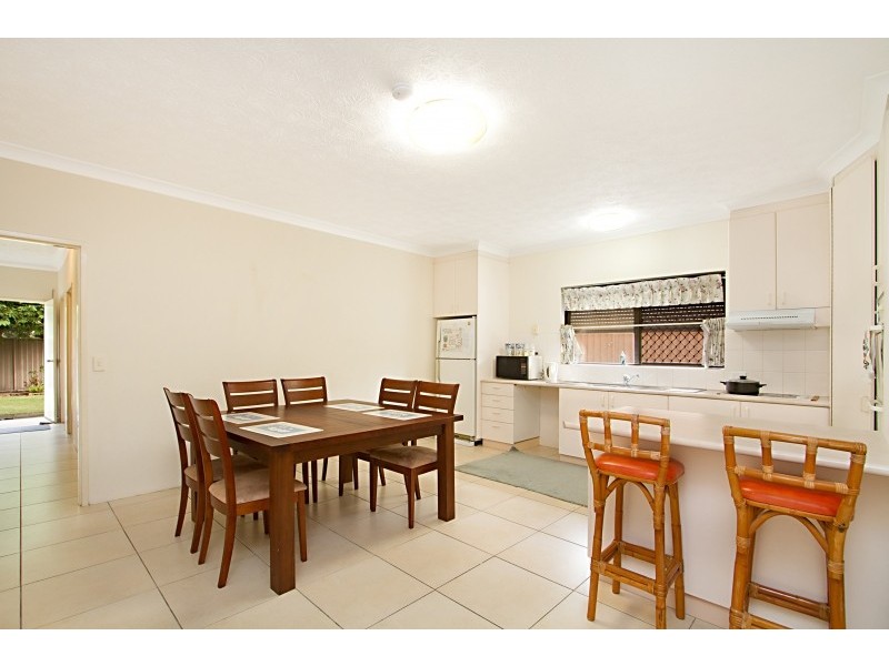 28 Bolton Street, Coolangatta QLD 4225