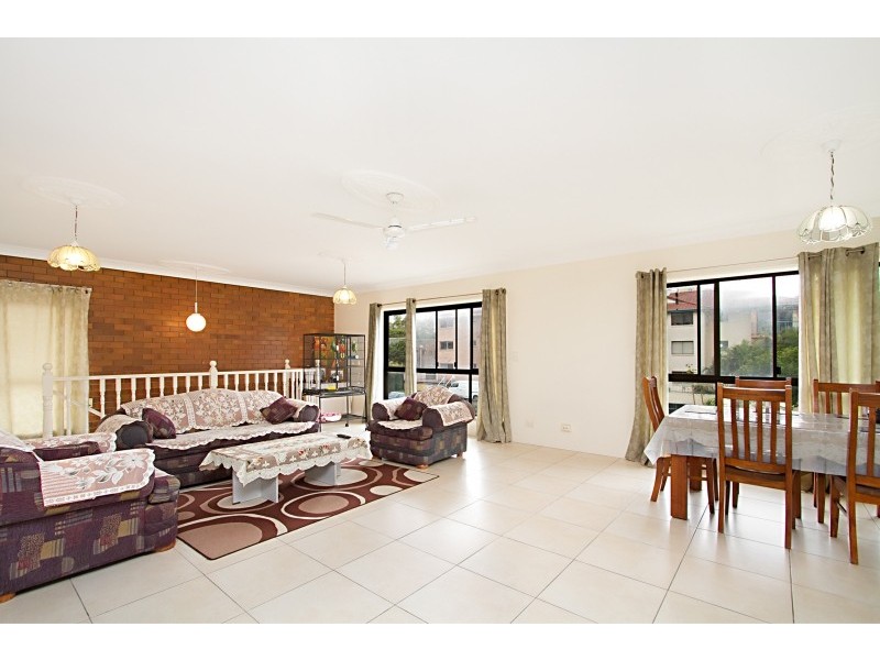 28 Bolton Street, Coolangatta QLD 4225