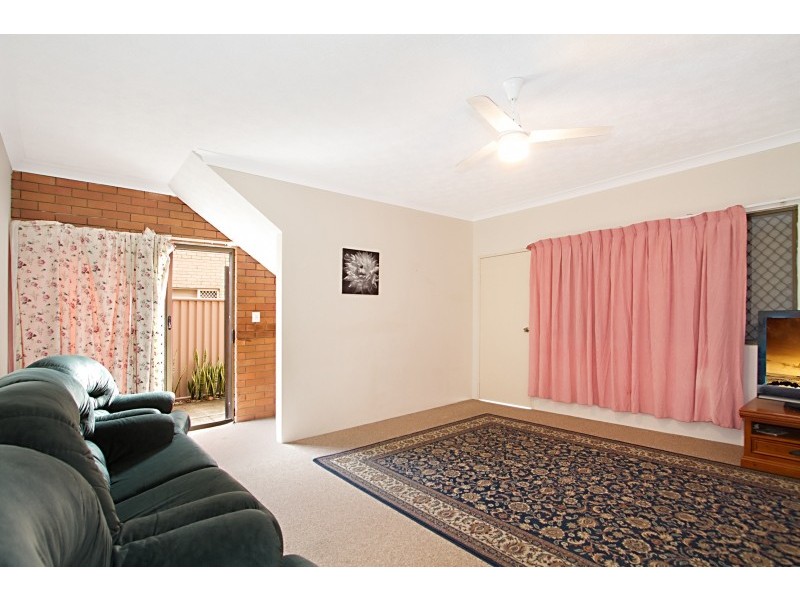 28 Bolton Street, Coolangatta QLD 4225