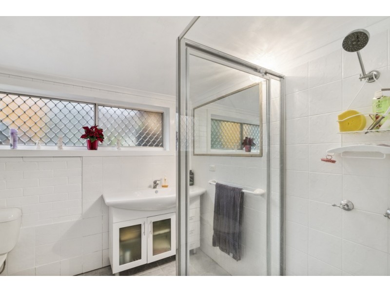 8 Anthony Avenue, Banora Point NSW 2486