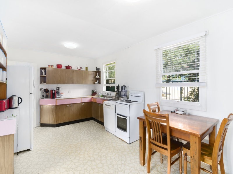 25 Dutton Street, Coolangatta QLD 4225