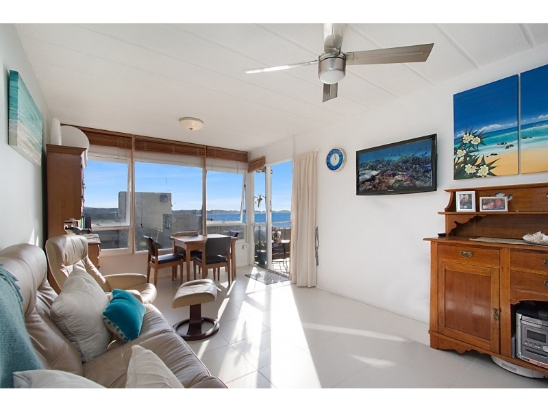 9/30 Powell Crescent, Coolangatta QLD 4225