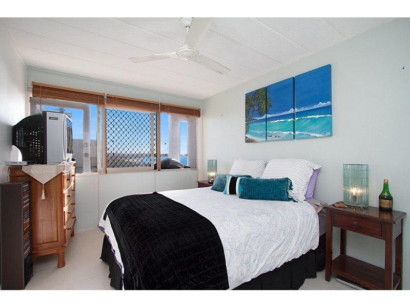 9/30 Powell Crescent, Coolangatta QLD 4225